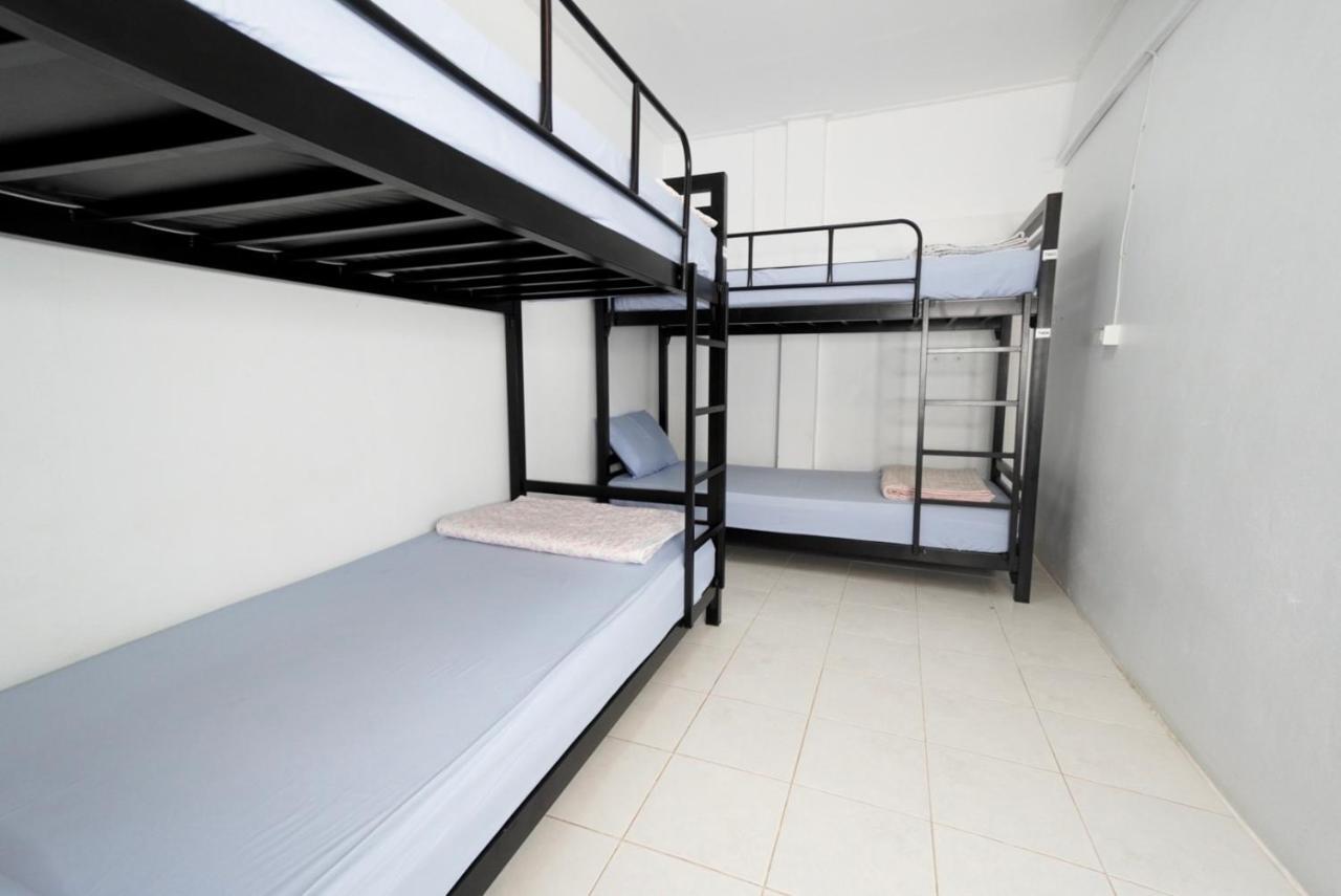 One Trinity Hostel Пханган Экстерьер фото
