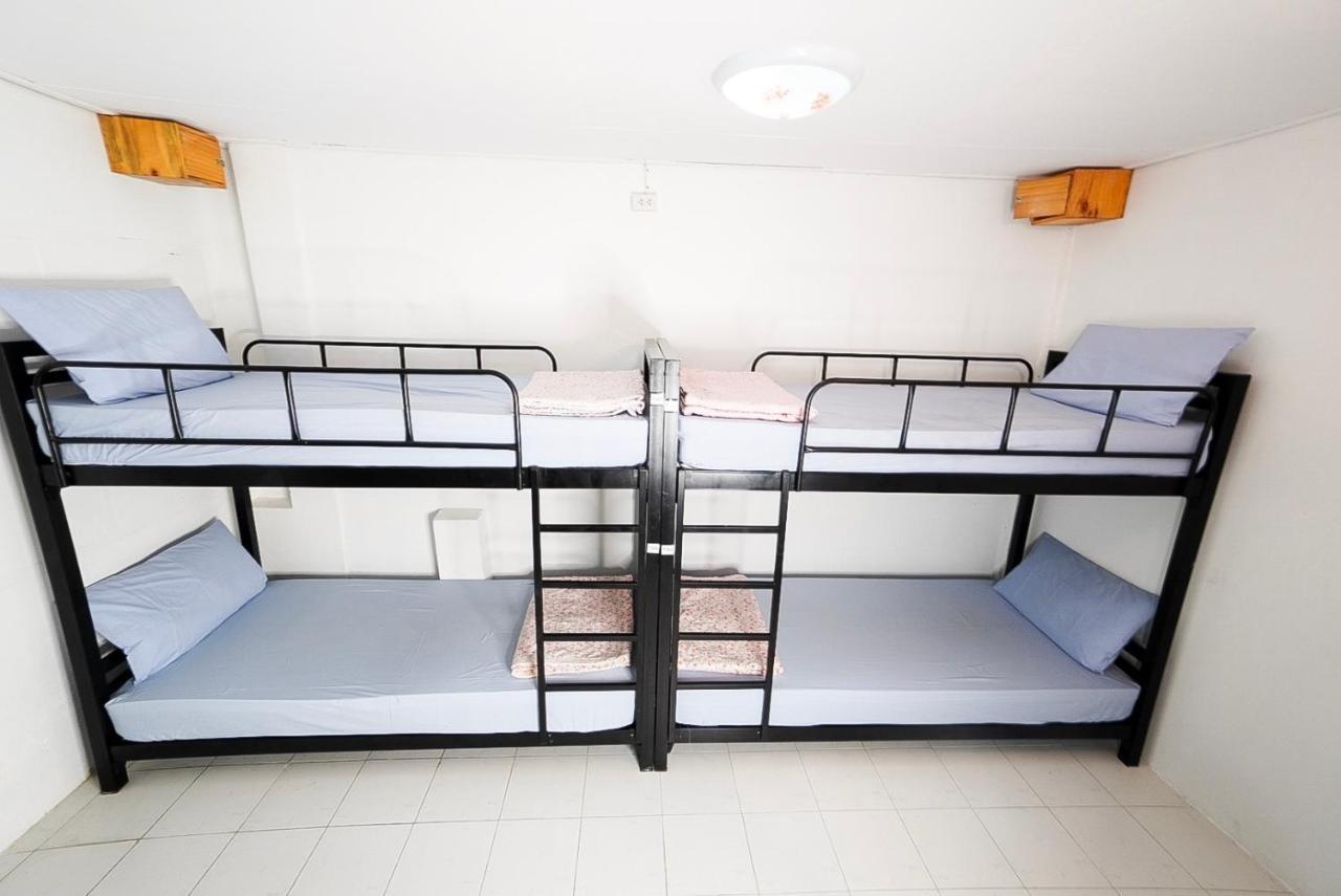 One Trinity Hostel Пханган Экстерьер фото